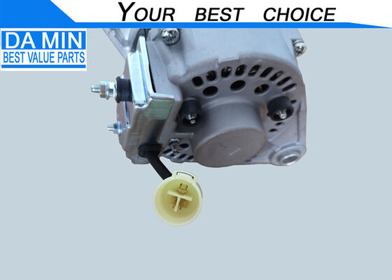 FVR 6SD1 জেনারেটর ৮৯৪৩৯৯১৫৭১ পুলি ২ খাঁজ ৩ পিন বৈদ্যুতিক প্লাগ ২৪V ৪০A অল্টারনেটর কুলিং ফ্যান বাইরের ট্রাক ইঞ্জিন যন্ত্রাংশ